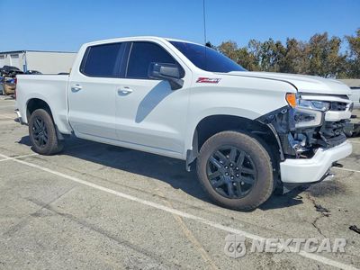 Czwarte zdjęcie samochodu z boku: 2026 CHEVROLET SILVERADO K1500 RST VIN:1GCUKEED7TZ369085 - miniatura