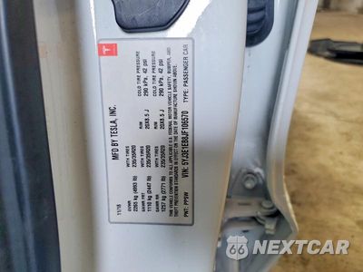 Zdjęcie 13 z 13 samochodu: 2018 TESLA MODEL 3 VIN:5YJ3E1EB8JF106570 - miniatura