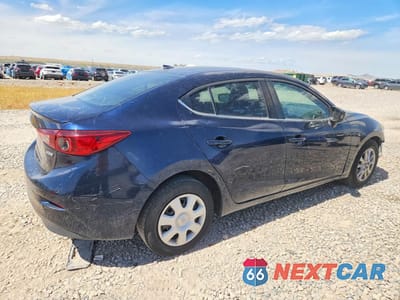 Trzecie zdjęcie samochodu z tyłu: 2016 MAZDA 3 TOURING VIN:JM1BM1W77G1279068 - miniatura