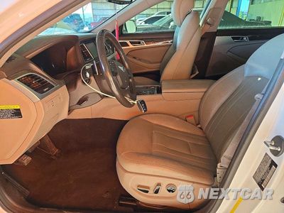 Zdjęcie 7 z 12 samochodu: 2016 HYUNDAI GENESIS 3.8L VIN:KMHGN4JE4GU127494 - miniatura