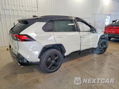 Trzecie zdjęcie samochodu z tyłu: 2020 TOYOTA RAV4 XSE VIN:2T3EWRFVXLW081035 - miniatura