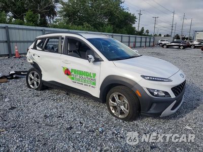 Czwarte zdjęcie samochodu z boku: 2023 HYUNDAI KONA SEL VIN:KM8K62AB0PU049426 - miniatura