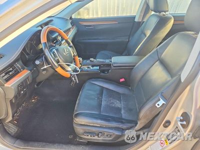 Zdjęcie 7 z 12 samochodu: 2015 LEXUS ES 300H VIN:JTHBW1GG4F2078261 - miniatura