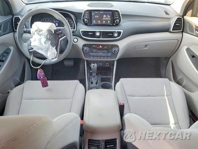 Zdjęcie 8 z 13 samochodu: 2019 HYUNDAI TUCSON SEL VIN:KM8J33AL6KU005197 - miniatura