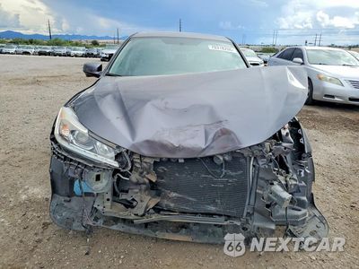Piąte zdjęcie samochodu w środku: 2017 HONDA ACCORD EX VIN:1HGCR2F77HA287573 - miniatura
