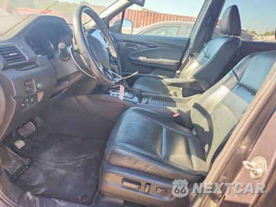 Zdjęcie 7 z 13 samochodu: 2019 HONDA PASSPORT TOURING VIN:5FNYF7H92KB000289 - miniatura