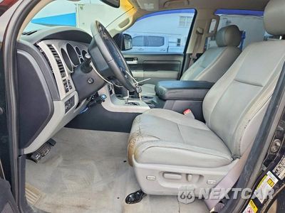 Zdjęcie 7 z 13 samochodu: 2007 TOYOTA TUNDRA LIMITED VIN:5TBEV58197S458329 - miniatura