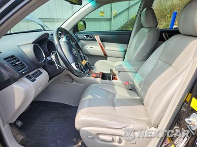 Zdjęcie 7 z 13 samochodu: 2011 TOYOTA HIGHLANDER LIMITED VIN:5TDDK3EH0BS053714 - miniatura