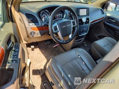 Zdjęcie 8 z 14 samochodu: 2012 CHRYSLER TOWN & COUNTRY TOURING L VIN:2C4RC1CG0CR137687 - miniatura