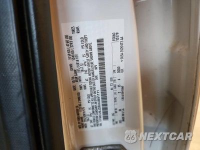 Zdjęcie 13 z 13 samochodu: 2017 FORD ESCAPE TITANIUM VIN:1FMCU9JD8HUB91111 - miniatura