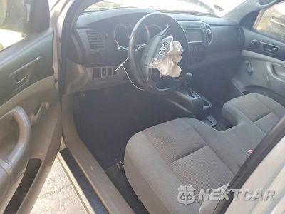 Zdjęcie 8 z 12 samochodu: 2013 TOYOTA TACOMA BASE VIN:5TFNX4CN3DX029845 - miniatura
