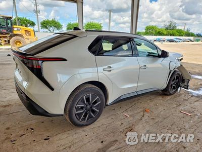 Trzecie zdjęcie samochodu z tyłu: 2026 TOYOTA BZ XLE VIN:JTMBDAFB7TA001253 - miniatura