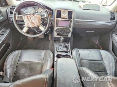 Zdjęcie 8 z 13 samochodu: 2008 CHRYSLER 300C HEMI C VIN:2C3LA63H18H262488 - miniatura