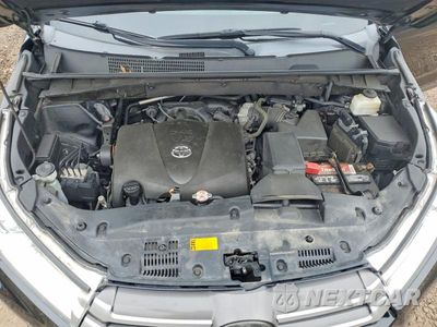 Zdjęcie 12 z 13 samochodu: 2019 TOYOTA HIGHLANDER LE VIN:5TDBZRFH6KS955336 - miniatura