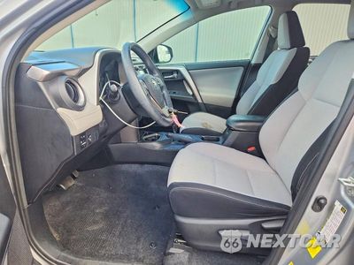Zdjęcie 7 z 14 samochodu: 2016 TOYOTA RAV4 XLE VIN:2T3WFREV9GW239716 - miniatura