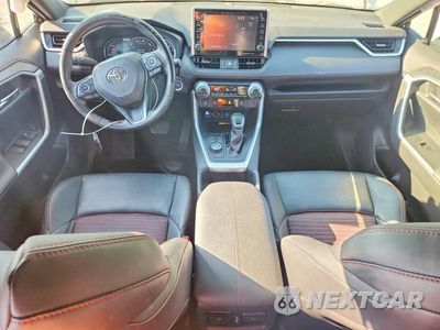 Zdjęcie 8 z 13 samochodu: 2022 TOYOTA RAV4 PRIME XSE VIN:JTMEB3FV6ND078903 - miniatura