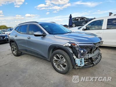 Czwarte zdjęcie samochodu z boku: 2024 CHEVROLET TRAX 1LT VIN:KL77LHE24RC166271 - miniatura