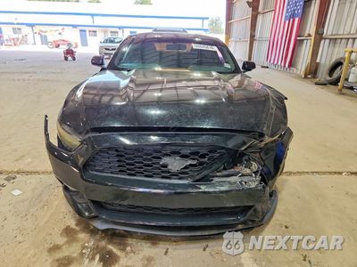 Piąte zdjęcie samochodu w środku: 2015 FORD MUSTANG VIN:1FA6P8TH6F5373941 - miniatura