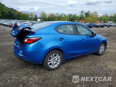Trzecie zdjęcie samochodu z tyłu: 2018 TOYOTA YARIS IA BASE VIN:3MYDLBYV6JY311767 - miniatura