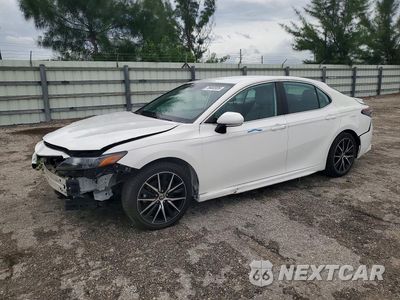 2022 TOYOTA CAMRY SE 4T1G11AK6NU073192 - główne zdjęcie licytacji z USA - miniatura