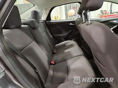 Zdjęcie 10 z 12 samochodu: 2012 FORD FOCUS SEL VIN:1FAHP3H20CL360920 - miniatura
