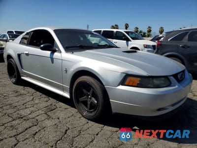 Czwarte zdjęcie samochodu z boku: 2001 FORD MUSTANG VIN:1FAFP40421F165729 - miniatura