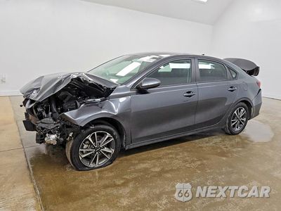 2024 KIA FORTE LXS 3KPF24AD4RE784474 - główne zdjęcie licytacji z USA - miniatura