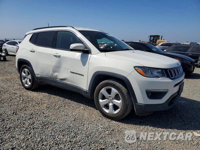 Czwarte zdjęcie samochodu z boku: 2019 JEEP COMPASS LATITUDE VIN:3C4NJCBB9KT855546 - miniatura