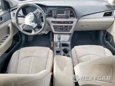 Zdjęcie 8 z 12 samochodu: 2017 HYUNDAI SONATA SE VIN:5NPE24AF2HH521164 - miniatura