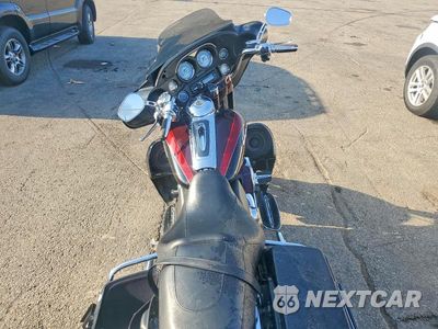 Zdjęcie 6 z 8 samochodu: 2013 HARLEY-DAVIDSON FLHTCUSE CVO ULTRA CLASSIC ELECTRA GLIDE VIN:1HD1PR838DB953065 - miniatura