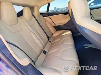 Zdjęcie 10 z 12 samochodu: 2015 TESLA MODEL S 85D VIN:5YJSA1H22FF092577 - miniatura