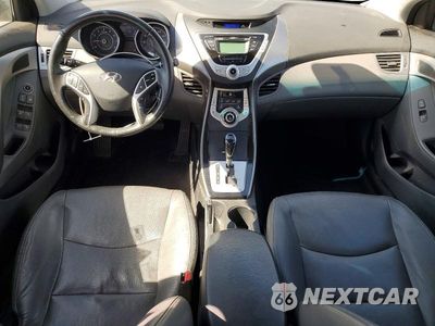Zdjęcie 8 z 12 samochodu: 2012 HYUNDAI ELANTRA LIMITED VIN:KMHDH4AE7CU193753 - miniatura