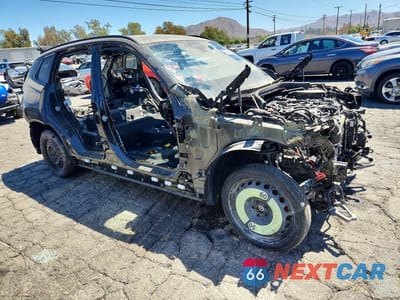 Czwarte zdjęcie samochodu z boku: 2025 BMW X3 M50 VIN:5UX73GP03S9Z42500 - miniatura