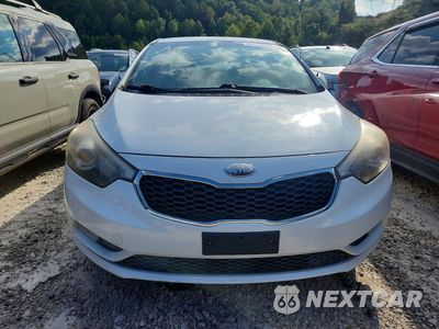 Piąte zdjęcie samochodu w środku: 2014 KIA FORTE EX VIN:KNAFX4A89E5052476 - miniatura