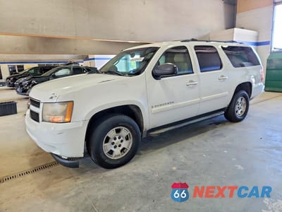 2008 CHEVROLET SUBURBAN K1500 LS 1GNFK16358J126105 - główne zdjęcie licytacji z USA - miniatura