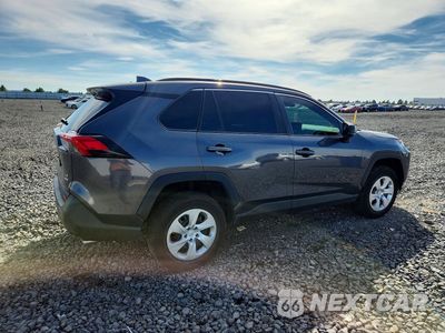 Trzecie zdjęcie samochodu z tyłu: 2021 TOYOTA RAV4 LE VIN:2T3F1RFV6MW192332 - miniatura