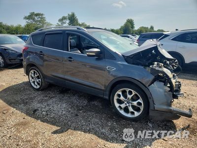 Czwarte zdjęcie samochodu z boku: 2015 FORD ESCAPE TITANIUM VIN:1FMCU9J93FUA47393 - miniatura