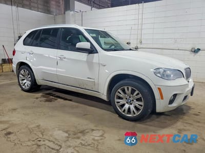 Czwarte zdjęcie samochodu z boku: 2013 BMW X5 XDRIVE50I VIN:5UXZV8C59DL899359 - miniatura
