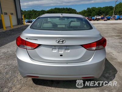 Zdjęcie 6 z 12 samochodu: 2013 HYUNDAI ELANTRA GLS VIN:KMHDH4AE0DU646743 - miniatura