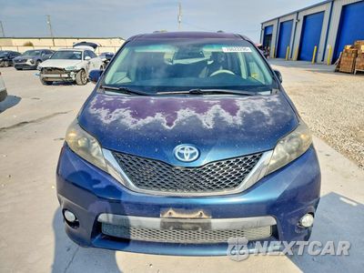 Piąte zdjęcie samochodu w środku: 2011 TOYOTA SIENNA SPORT VIN:5TDXK3DC7BS049047 - miniatura