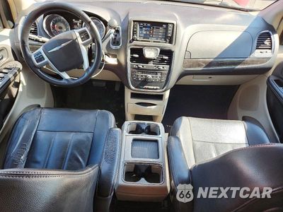 Zdjęcie 8 z 13 samochodu: 2015 CHRYSLER TOWN & COUNTRY TOURING VIN:2C4RC1BG1FR662134 - miniatura