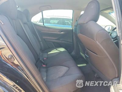 Zdjęcie 10 z 13 samochodu: 2020 TOYOTA CAMRY LE VIN:4T1C31AK0LU535977 - miniatura