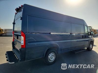 Trzecie zdjęcie samochodu z tyłu: 2021 RAM PROMASTER 3500 DELIVERY VAN VIN:3C6MRVJG4ME535370 - miniatura