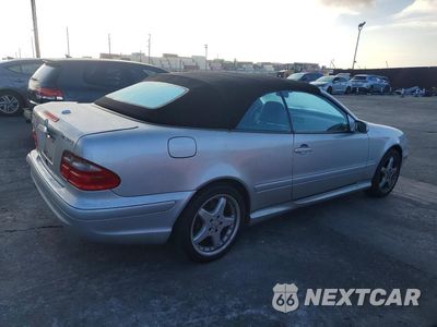 Trzecie zdjęcie samochodu z tyłu: 2002 MERCEDES-BENZ CLK 55 AMG VIN:WDBLK74GX2T120752 - miniatura