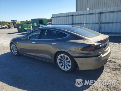Drugie zdjęcie samochodu z przodu: 2016 TESLA MODEL S VIN:5YJSA1E25GF134083 - miniatura