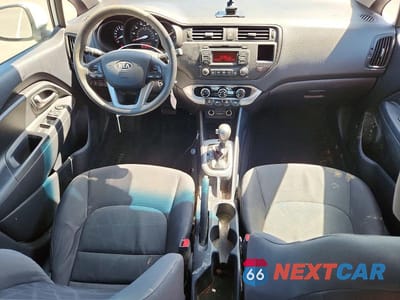 Zdjęcie 8 z 13 samochodu: 2013 KIA RIO LX VIN:KNADM5A36D6100678 - miniatura