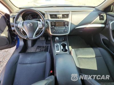 Zdjęcie 8 z 13 samochodu: 2017 NISSAN ALTIMA 2.5 SR VIN:1N4AL3AP0HC148772 - miniatura