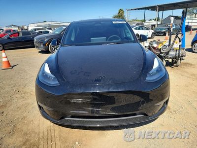 Piąte zdjęcie samochodu w środku: 2024 TESLA MODEL Y VIN:7SAYGDEF1RF168928 - miniatura