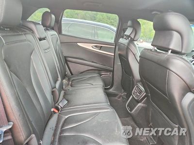 Zdjęcie 11 z 14 samochodu: 2019 LINCOLN NAUTILUS VIN:2LMPJ6J90KBL23557 - miniatura