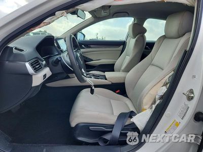 Zdjęcie 7 z 12 samochodu: 2019 HONDA ACCORD LX VIN:1HGCV1F16KA143022 - miniatura